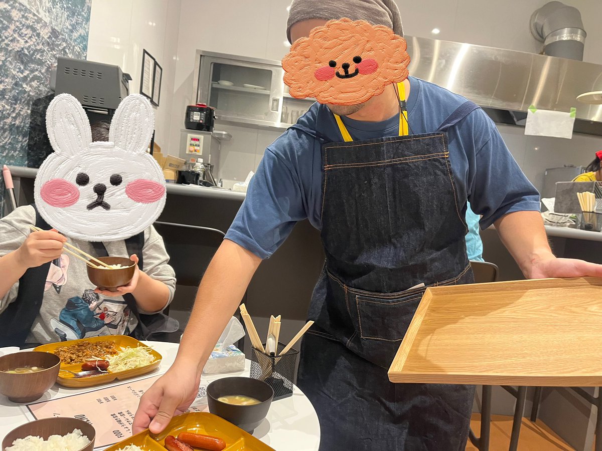 china_blue3's tweet photo. ナゾトキサミット素晴らしいイベントでした
アークさんの作る料理めっちゃ美味しかった！！私はひき肉たっぷりキーマカレーがお気に入りです
お料理からも企画からも主催の皆様が我々を幸せにしようとしてくださっている心意気が伝わってきました🫶ありがとうございました

#ナゾトキサミット6 https://t.co/8Y6JrcQi7c