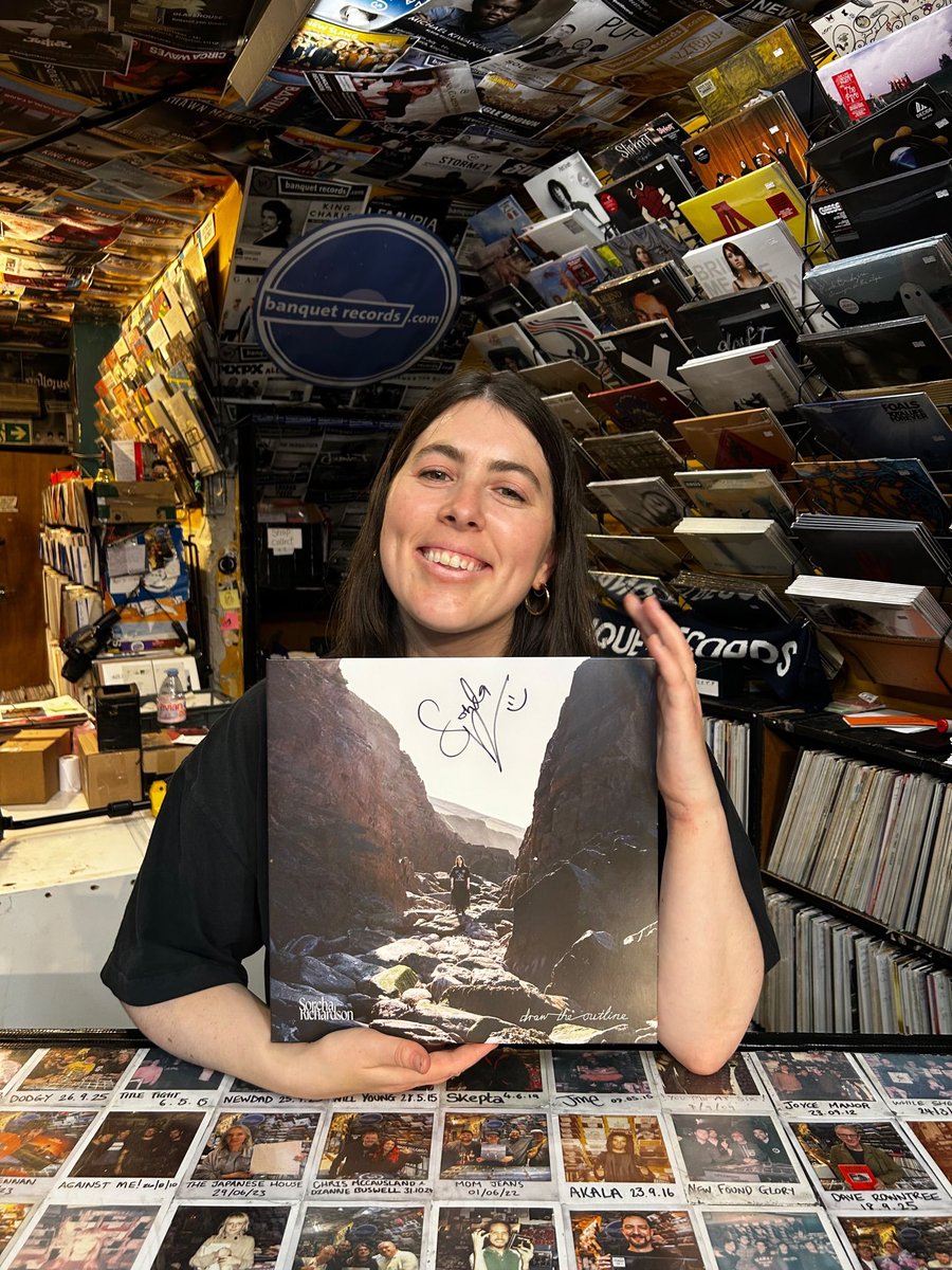 BanquetRecords's tweet photo. ✍️ SORCHA RICHARDSON ✍️

a limited number of signed copies of 'Draw The Outline' are available at https://t.co/08rM64YkIQ https://t.co/mvy89cOwJi