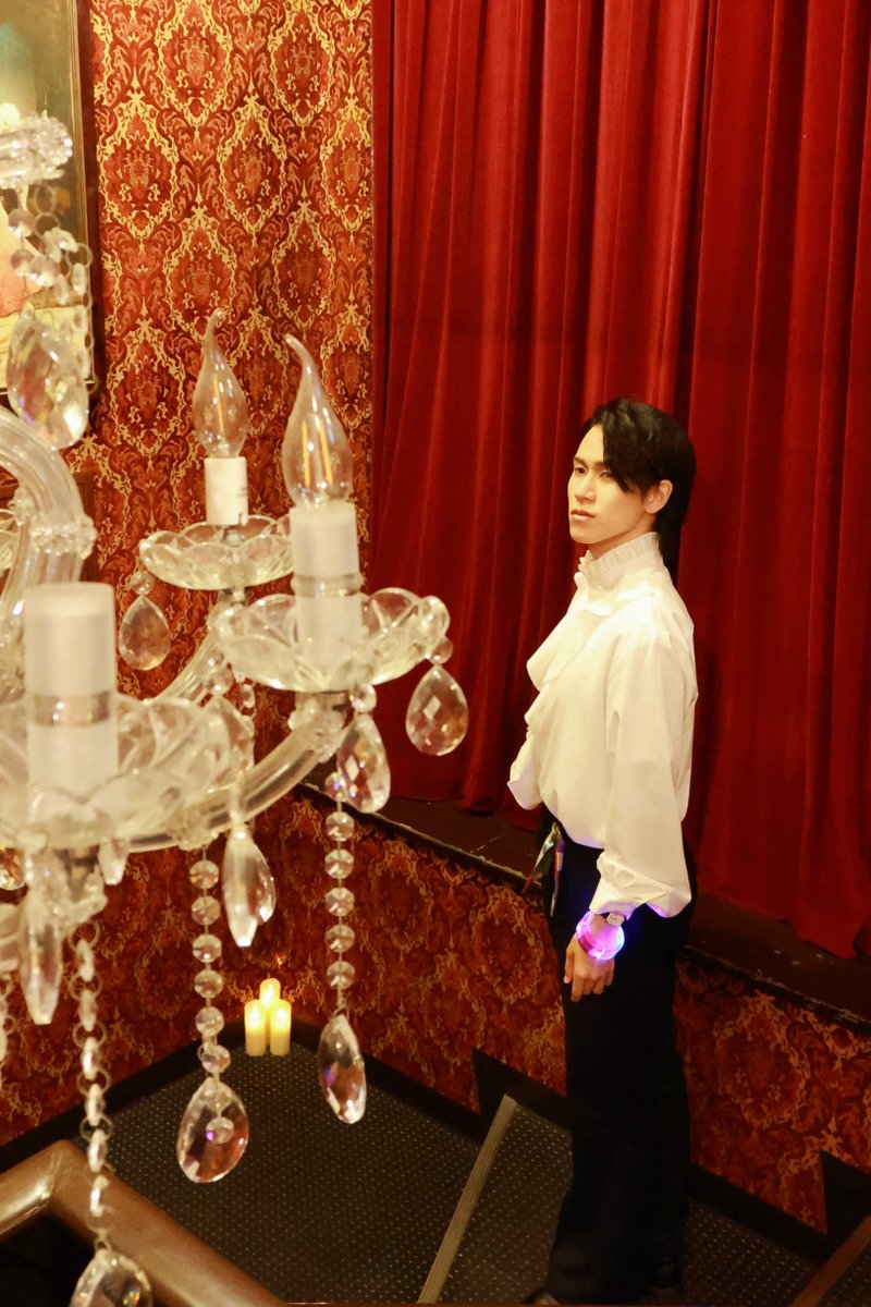 I_DATEN's tweet photo. 初演含め54公演。

ずいぶん長い時間を
ソレイユとして生きて、

僕自身にとって、
すごく大切な役になりました。

僕も彼に負けないよう、
芸を、人格を、磨き続けて、

そして、
怖いところから一歩。

勇気を出して踏み出したいと思います。

出会ってくれてありがとう。

井立天 

#まほイマ https://t.co/XuXvcksdzM