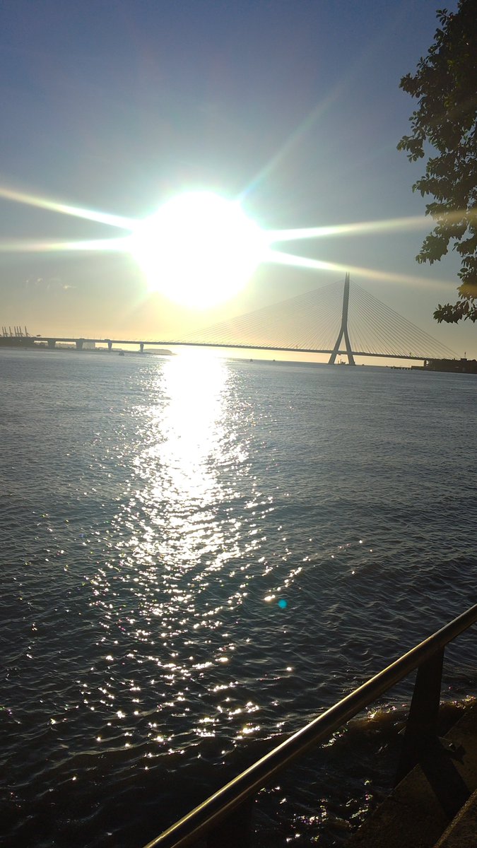 Beck650507's tweet photo. 前幾天去淡水晃晃，因為上周六喝酒車停在淡水，所以隔天跑去淡水牽車，順便逛了一下NET，試衣間還蠻好拍的 https://t.co/X18DtVrP4i