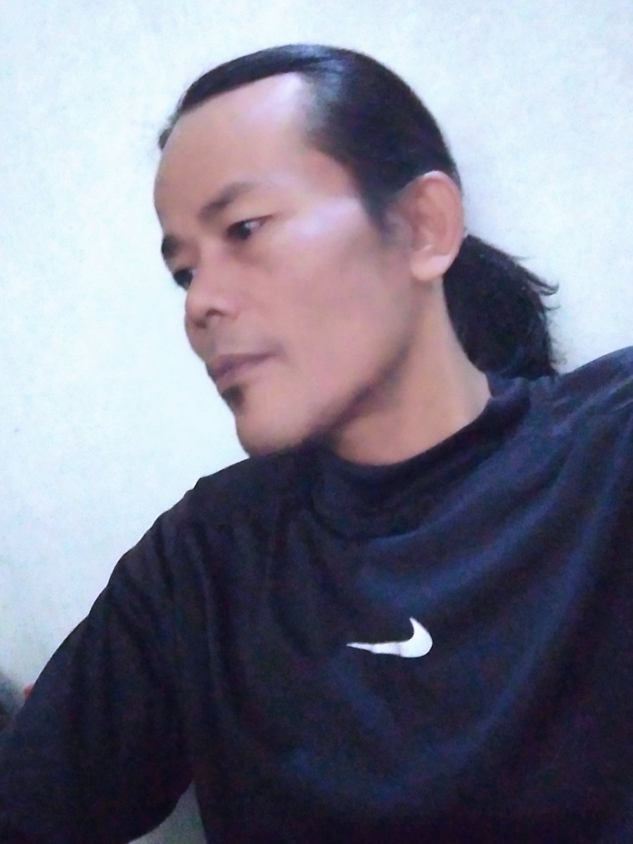 RobitoA61128's tweet photo. Jaman isih rewo rewo🤔🤔🤭🤭 https://t.co/DwM06jkOUx