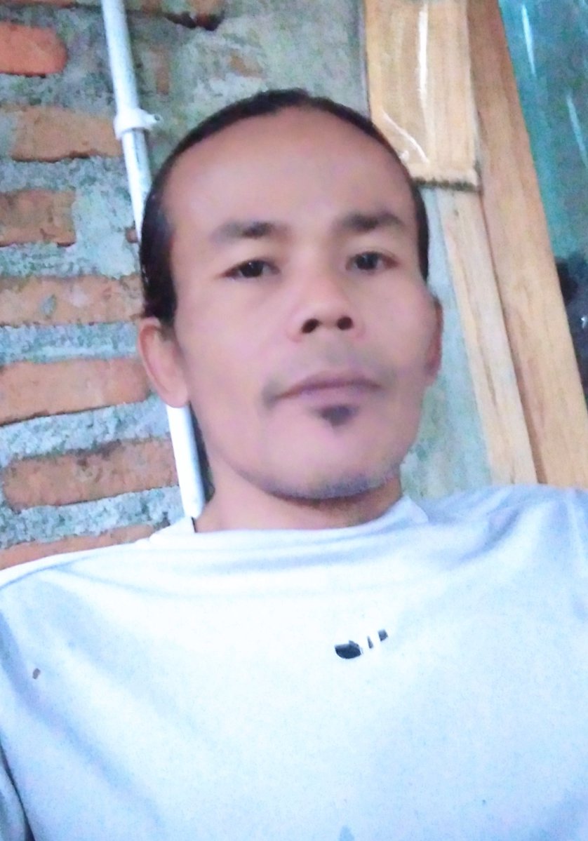 RobitoA61128's tweet photo. Jaman isih rewo rewo🤔🤔🤭🤭 https://t.co/DwM06jkOUx
