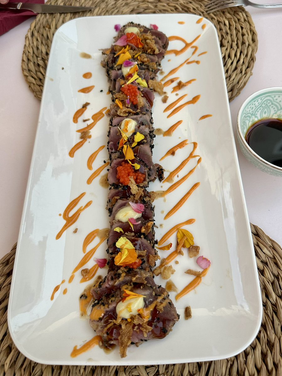 MiekePoiesz's tweet photo. #fotochallenge #SeptemberWeerdan Vandaag #dag15 met het thema #Eten.
Een initiatief van @VenemaWil
In Amerika is het International Foodie Day. Dus kom maar op met jullie interpretaties.
Fijne dag!πββοΈ
Tonijn sashimiπ https://t.co/NlS6pYSvZ6