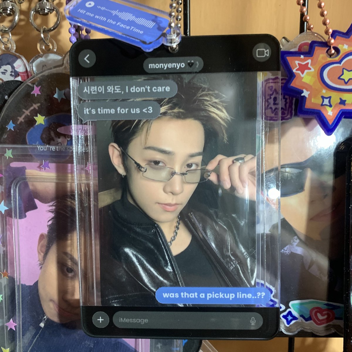 ryuririrara's tweet photo. kak makasih banyak ya cahol gantengnya dah sampe dan langsung ku pajang. @isforsho 🖤✨
ini beneran cahol ganteng dicombo ma pc ganteng jadi ganteng parah. ❤️‍🔥🫶🏻 https://t.co/onq0ygkRSR