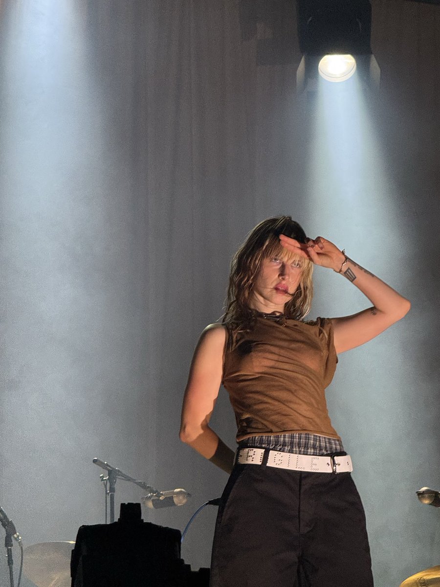 shesinaband's tweet photo. good morning miss williams https://t.co/CiaKT4hHcc