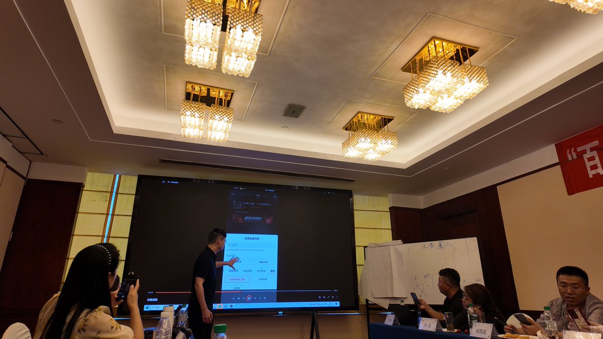BreBeetch12's tweet photo. Just wrapped up a super insightful digital marketing strategy lecture! Learned so many fresh tactics to boost audience engagement—can’t wait to apply them to real projects. Thanks @MarketingInstitute for the great session! https://t.co/xxEpIOvFKa
