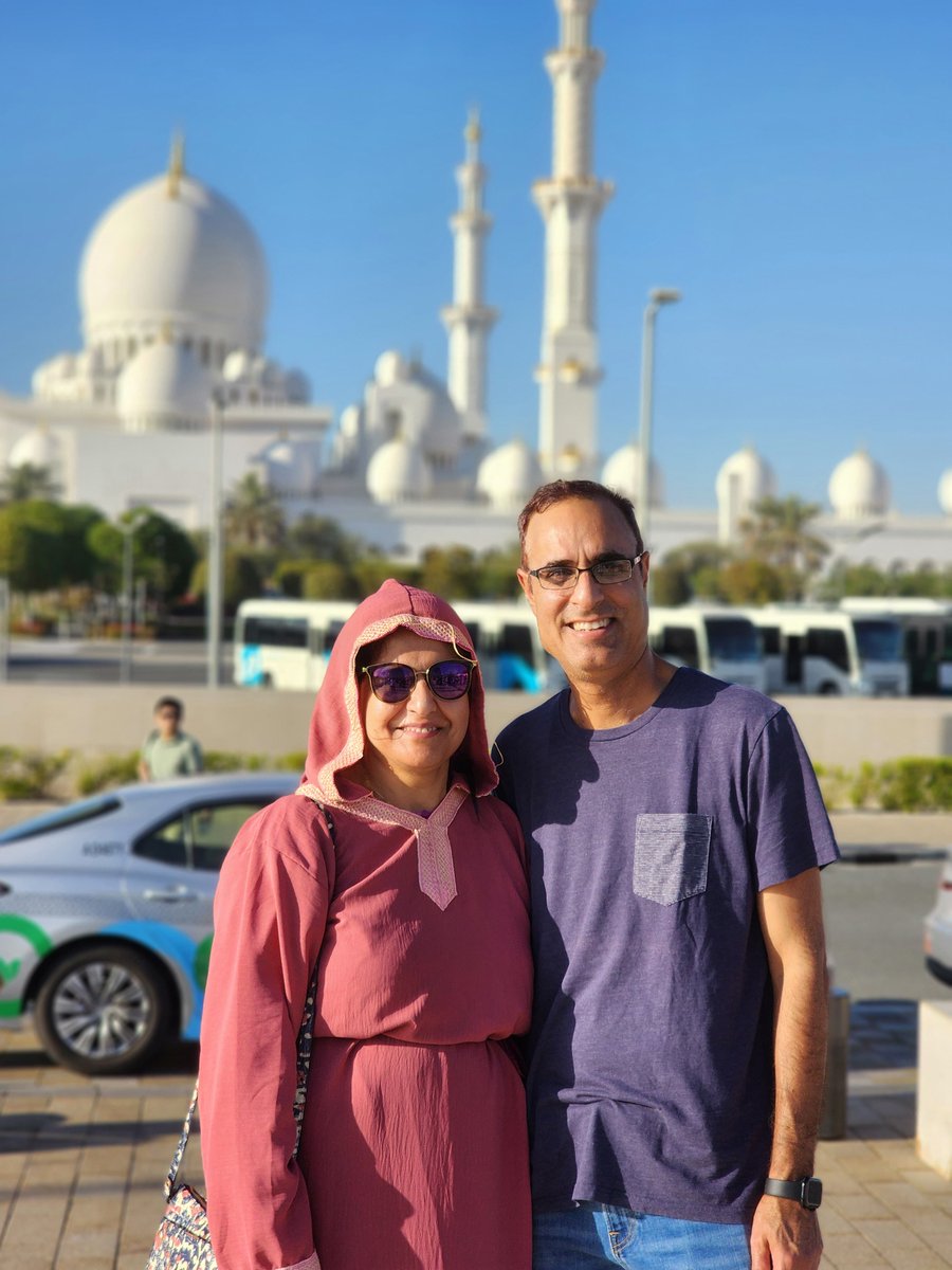 DGHolidays's tweet photo. A last-minute Abu Dhabi layover became a 4+ hour city experience: Grand Mosque, Emirates Palace, Marina &amp; Yas Island, then back to the airport.

“Loved the trip. Thanks to the team.”

Full itinerary story: https://t.co/EIyx5ynBqq

 #InAbuDhabi #AUH #VisitAbuDhabi #AbuDhabiTour https://t.co/ypYWlvyzcJ