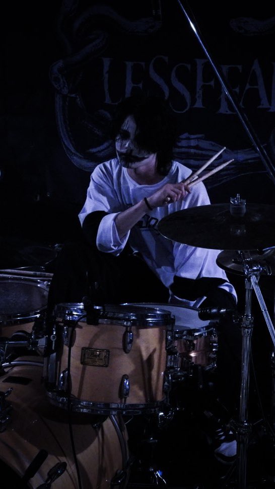 killjayn's tweet photo. A thread of my favorite Retsu drumming videos ๑๋࣭ ⭑🥁🎼✧.

He’s the best drummer ever and his energy is truly unmatched, so I want to give him more attention! 🤍 All videos can be found on his SNS! ٩( 'ω' )و https://t.co/N8kVc8HJgh