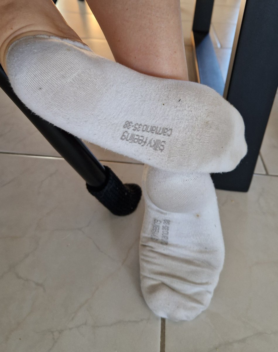 Osta_jalkani's tweet photo. Ich weiß. Da würdest du jetzt gerne knien und mir grüne Scheine vor die Füße legen. 😏 https://t.co/wcrcZikJz3