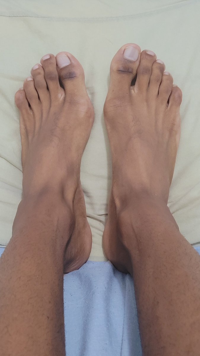 FabcampXXX's tweet photo. Happy Toesday 👣 
#malefeet #gayfeet #feetmale #gay https://t.co/QY66hESeXZ