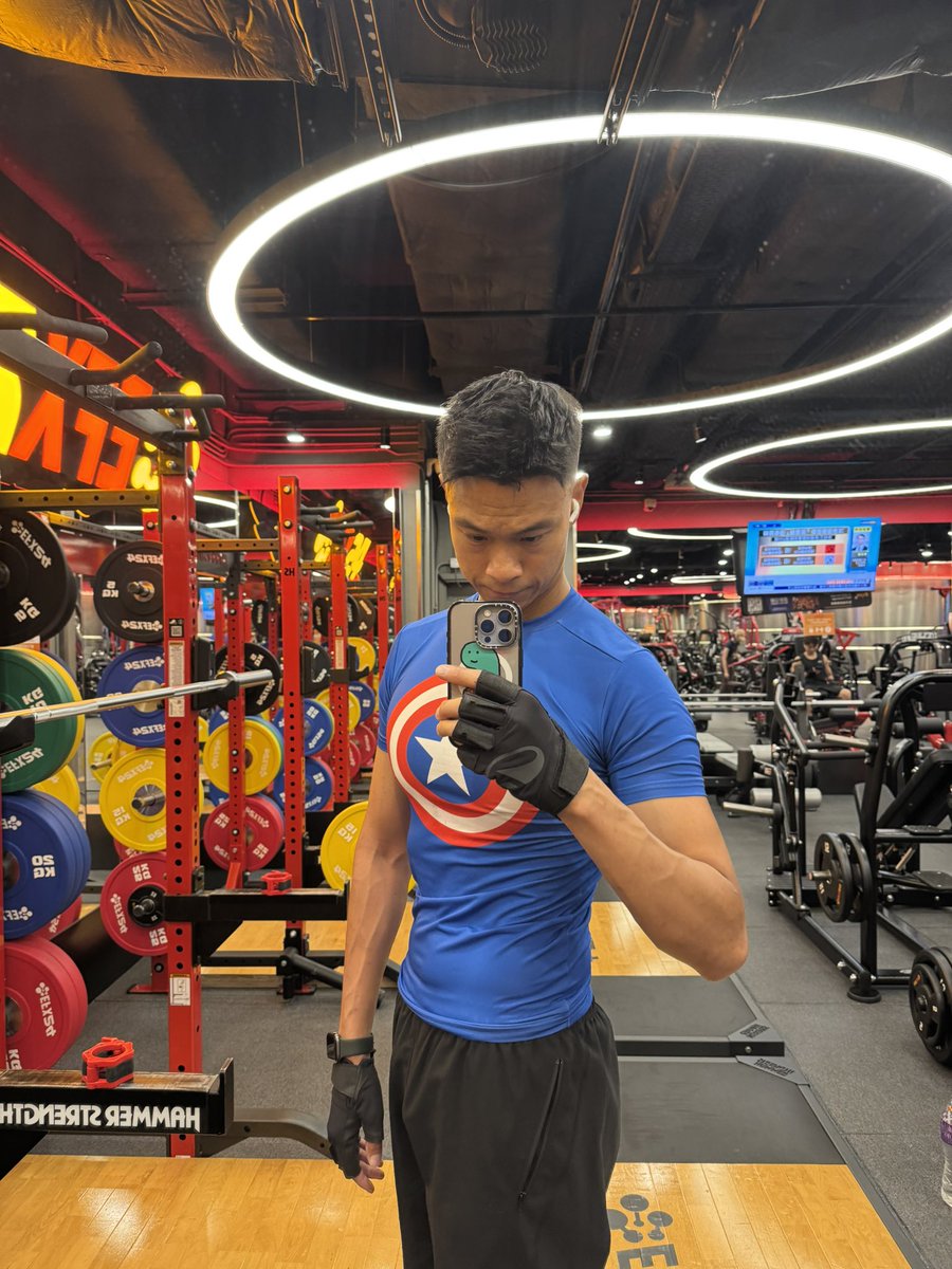 ivanchan92's tweet photo. Photo dump…
工作忙碌,「吃得好,睡得到」成了日常目標。
#hkboy #gym #compression #spandex #workout https://t.co/LDzKTKzbKQ