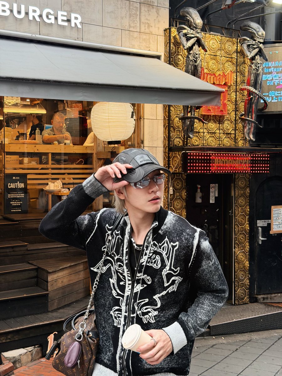 Bossckm_'s tweet photo. Tokyo Calling 🇯🇵😈

#BOSSCKM #Bosschaikamon https://t.co/GSteWQNUnT