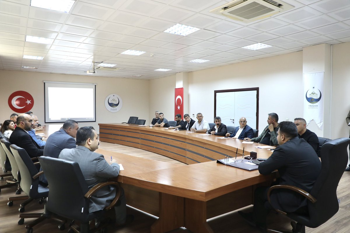 Vir_Kaymakamlik's tweet photo. 📍 Viranşehir | SYDV Mütevelli Heyet Toplantısı
Kaymakamımız Sn. Kemal Ülkü başkanlığında, Viranşehir Sosyal Yardımlaşma ve Dayanışma Vakfı (SYDV) Mütevelli Heyet Toplantısı gerçekleştirildi.
#SYDV #viranşehir
@KemalUlku_Mia https://t.co/l26g7MV2rV