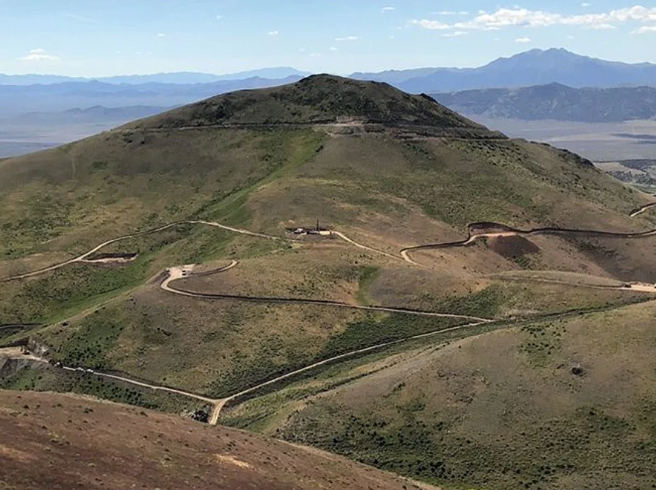 MiningDig's tweet photo. Newmont and Barrick are expanding one of the world’s largest gold mining operations💪
What could the expanded partnership mean for the future of gold production in Nevada?
🔗 Read more: https://t.co/SzRBQbnge3
#Mining #GoldMining #Newmont https://t.co/bP0nmkrCNc