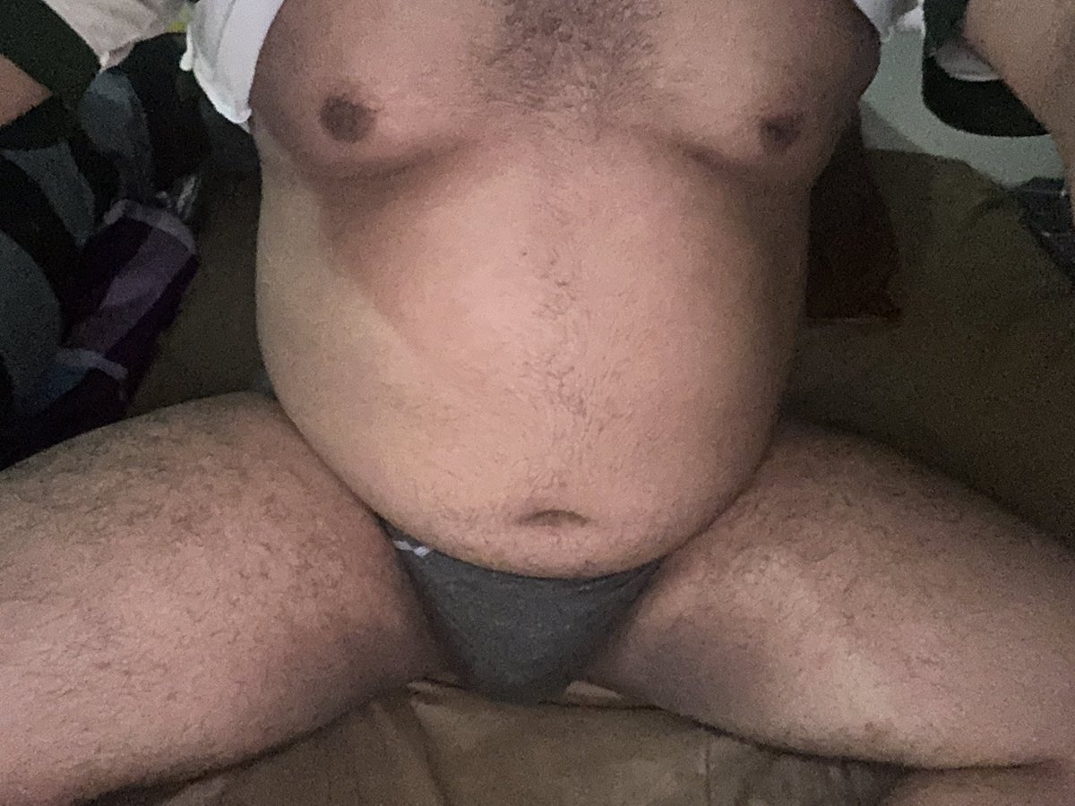 GoodBoybtm00's tweet photo. Sweaty af 🥵

#fat #gay #chubby #thickboy #hairy https://t.co/uYmOrw8kDz
