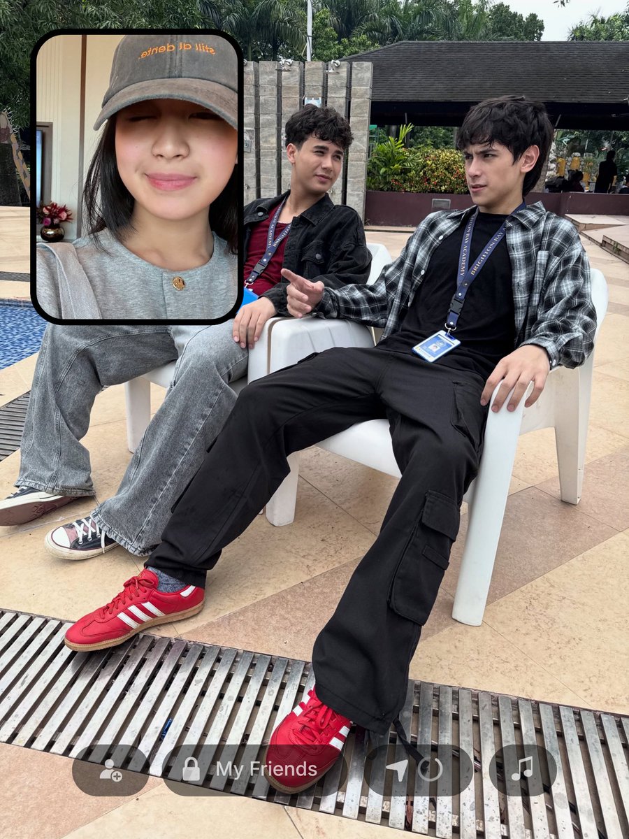 meiyokersz's tweet photo. bereal trend with capeath <3 https://t.co/SgPl2TwRlu