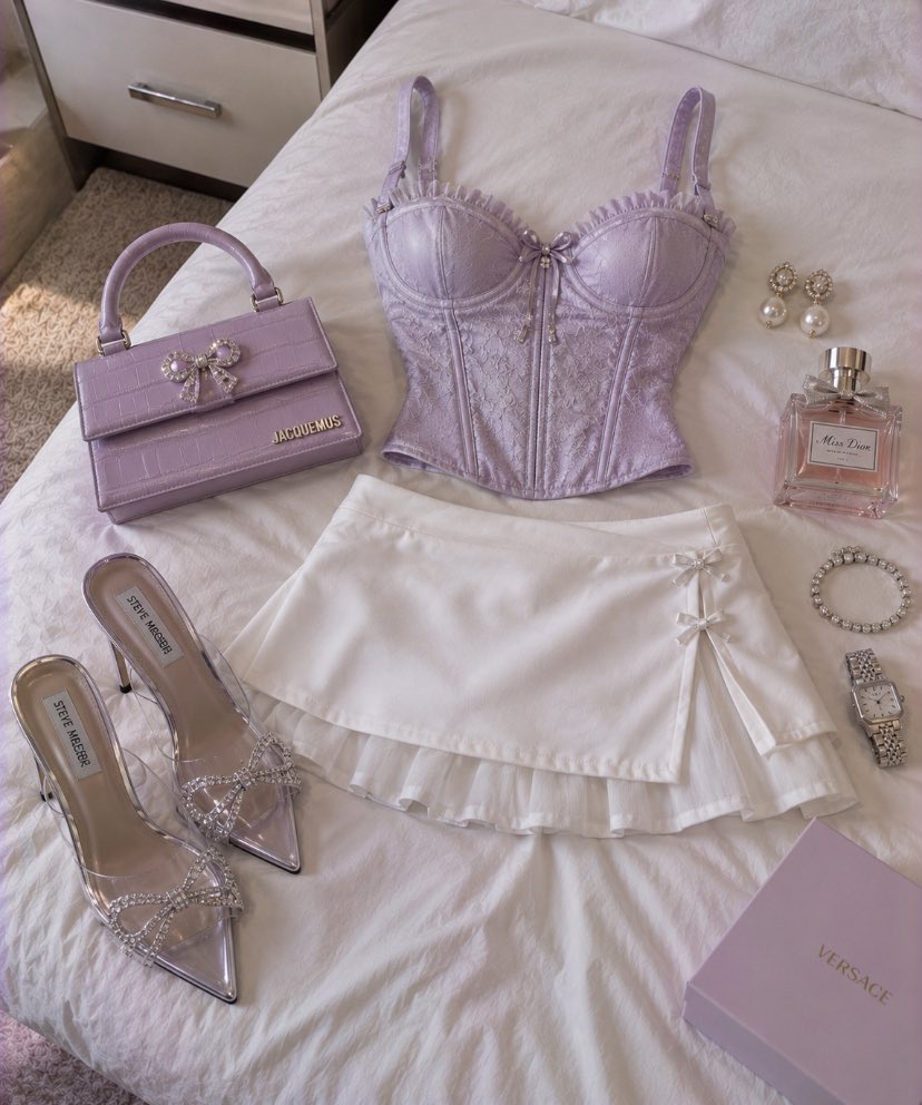 PinkPrivilege5's tweet photo. Soft lilac, white bows, and a little sparkle. Ready whenever you are. https://t.co/aLgmR05RSA