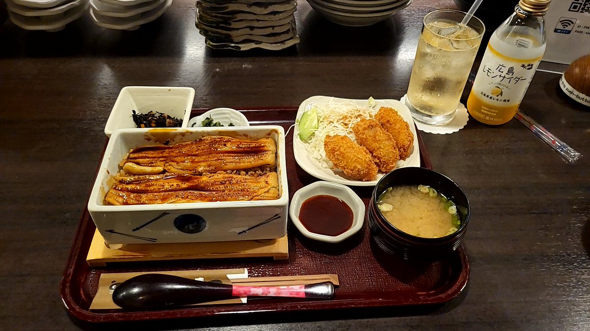 koumobamu's tweet photo. 櫻坂チャンネルのお店
2年前に行って
同じもの食べてたわ🦪 https://t.co/5ePRYVDlU3