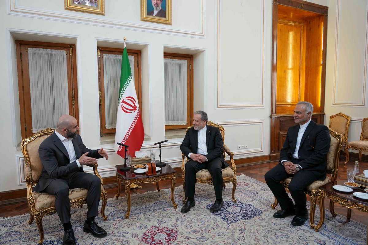 Bafeltalabani's tweet photo. Bafel Jalal Talabani, President of the Patriotic Union of Kurdistan, and Abbas Araghchi, Minister of Foreign Affairs of the Islamic Republic of Iran, met in Tehran.
During the meeting, which was attended by a high-level PUK delegation, discussions focused on the latest political developments and military changes in the region. Bafel Jalal Talabani emphasized that problems require peaceful solutions and ongoing dialogue.
Bafel Jalal Talabani reiterated the PUK's continuous efforts to establish peace and de-escalate tensions, stating that the Kurdistan Region respects the security and sovereignty of neighboring countries, and that a shared and ancient history binds us together with the Iranian people.
For his part, the Minister of Foreign Affairs of the Islamic Republic of Iran expressed his appreciation for the role of Bafel Jalal Talabani and the PUK in their efforts to protect the stability of the Kurdistan Region, Iraq, and the region as a whole.