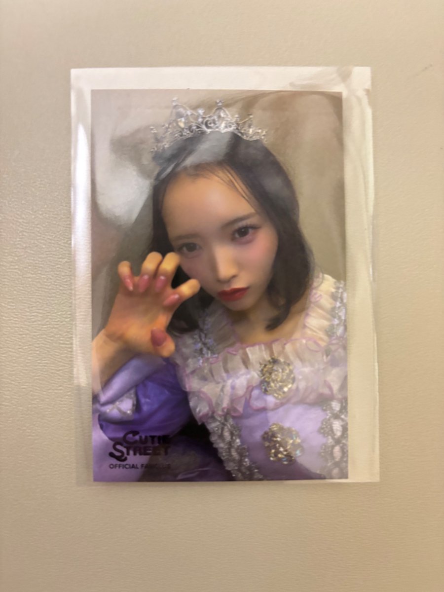 k90ct's tweet photo. @Kgr1Uk2 検索より失礼いたします
画像の真鍋との交換は可能でしょうか？メルカリの匿名配送での交換希望です。
ご検討よろしくお願いします https://t.co/9AHrKNo2Rn