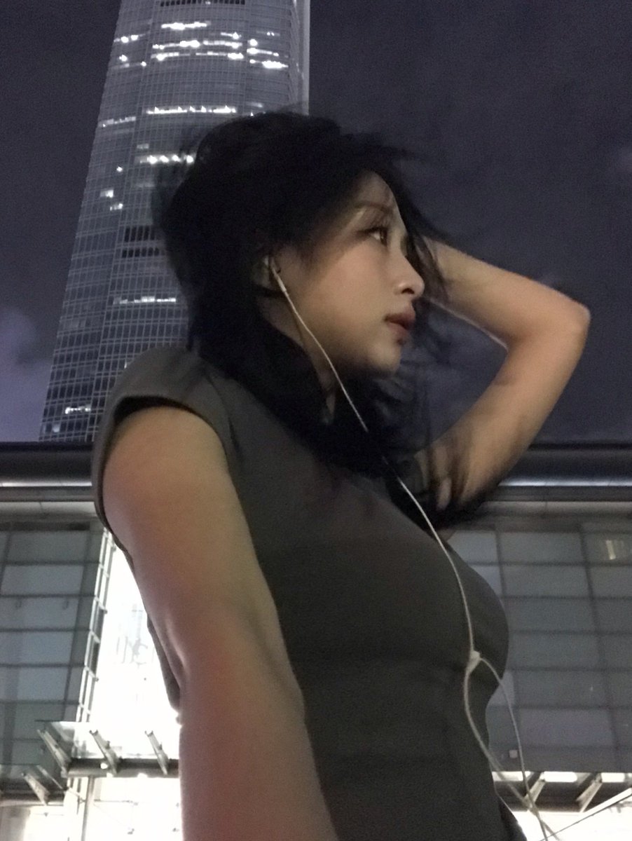 ahyeoniie's tweet photo. Recent mood : Monochrome girl 

#AHYEON #아현 #郑雅贤 #アヒョン
#BABYMONSTER #베이비몬스타 https://t.co/IDpptVUKLg