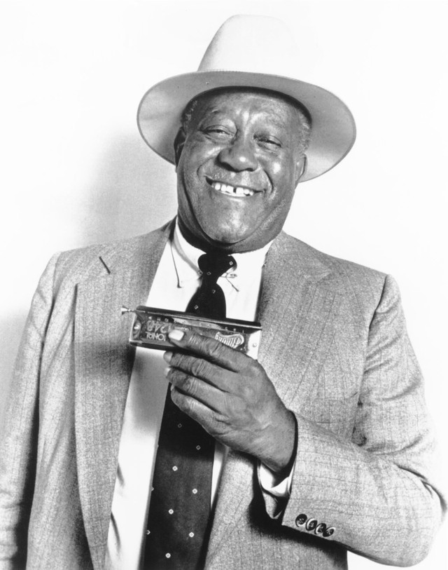 peterparcek's tweet photo. Happy B'Day September 15 to Snooky Pryor blues harmonica giant 1919-2006!
Telephone Blues https://t.co/9b0bQ5CO84
Judgement Day https://t.co/vUUMHTrZUs
Shake My Hand https://t.co/AyY5NLwmqt
#blues #bluesmusic #bluesharp #harmonica #bluessinger #melbrown https://t.co/RuPLSIVlzC