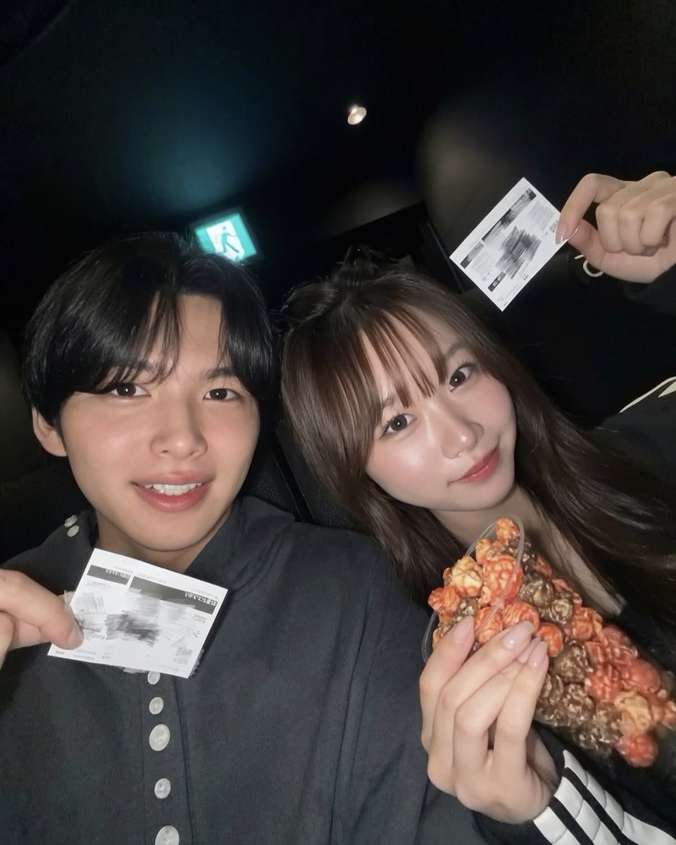 unausagi3's tweet photo. 最近のはるとビジュが好きすぎてもっとオフショくださいって感じ1枚目イケメンすぎてだいすき
そしてはるとといる音々ちゃんかわいいな！？！？！？！（情緒）
#今井暖大 #はるねね https://t.co/S47iFdgu3V