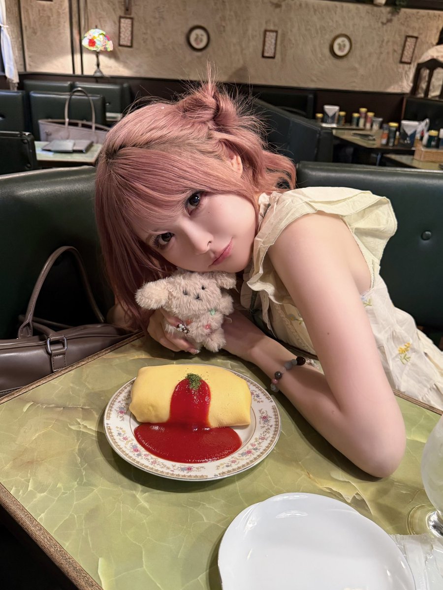 ruka_jams's tweet photo. ないしょで寄り道　̳^.  ̫ .^ ̳♩ https://t.co/49l7kde5wt