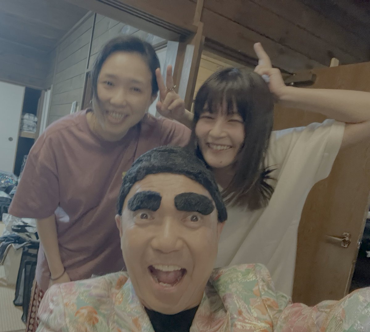 gogopiromi's tweet photo. ジンセイプロ初めてのお米作り YouTube配信！続編
第2弾ですが天候不順と所属タレントとのスケジュールが合わず3名タレント参加のみ(スタッフ４名)のズッコケ 
波瀾万丈すぎる動画をお楽しみください！
YouTube 配信で６年ぶり恒例ジンセイプロお笑い研修旅行小復活！！
https://t.co/EXQMRs2GE5 https://t.co/DQeMssQeR2