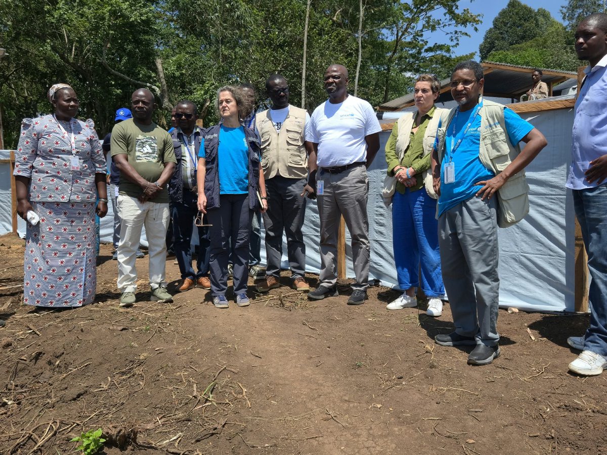 OMSRDCONGO's tweet photo. À #Lita, la réponse à #Ebola illustre la force de l’action collective. Sous le leadership des autorités de 🇨🇩, @WHO, @WFPDRC, @UNICEFDRC, @AfricaCDC, @ALIMA_ORG &amp; leurs partenaires intensifient les efforts pour améliorer la prise en charge des patients au Centre de traitement. https://t.co/rYcbBpAF7f