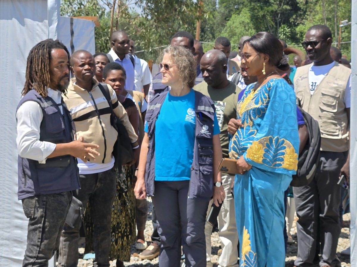 OMSRDCONGO's tweet photo. À #Lita, la réponse à #Ebola illustre la force de l’action collective. Sous le leadership des autorités de 🇨🇩, @WHO, @WFPDRC, @UNICEFDRC, @AfricaCDC, @ALIMA_ORG &amp; leurs partenaires intensifient les efforts pour améliorer la prise en charge des patients au Centre de traitement. https://t.co/rYcbBpAF7f