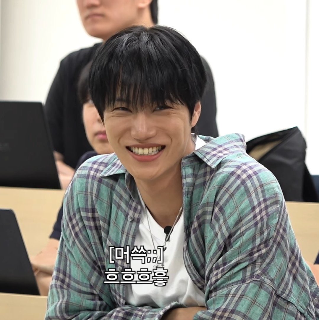 nothingonini's tweet photo. his duality….im shocked https://t.co/APoL98Ny5r