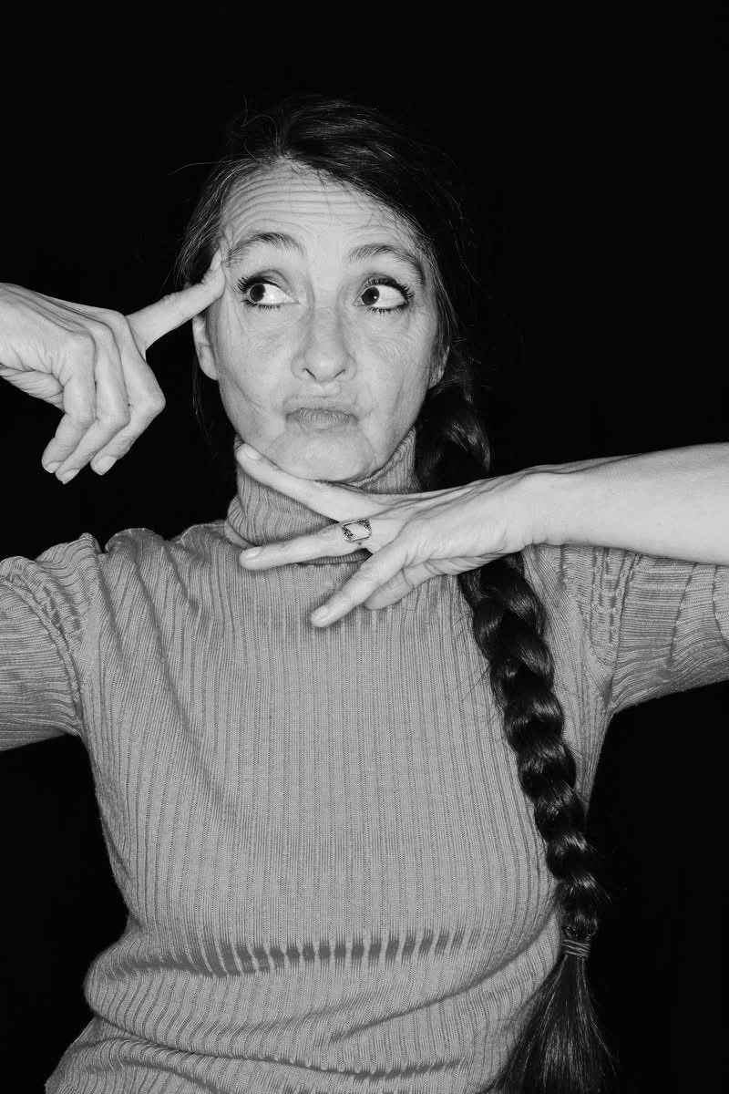 chrismen67's tweet photo. Et c’est la mort qui t’a assassinée, Catherine. C’est le cancer que tu as pris sous ton bras. Et tu vas manquer. Énormément 🖤 https://t.co/nJ15DonL5n