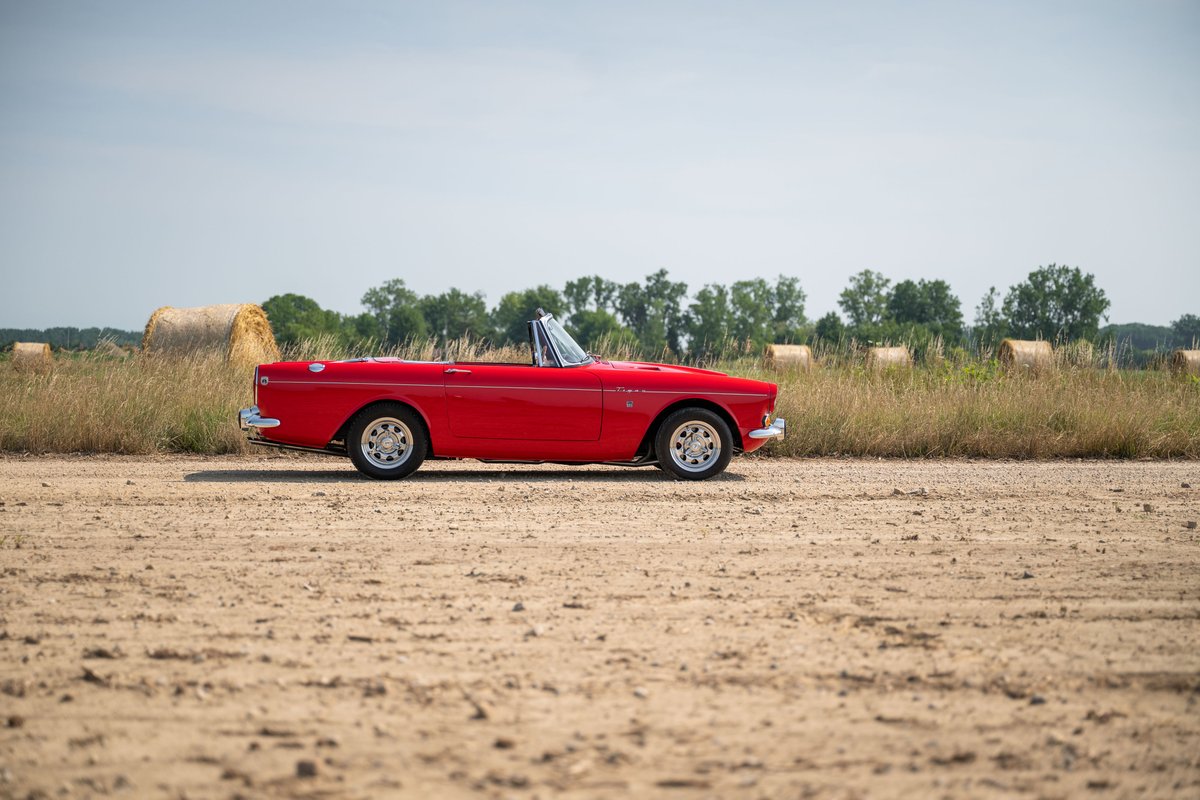 rmsothebys's tweet photo. Carroll Shelby’s other V-8-powered British sports car.

This 1965 Sunbeam Tiger Mk I is listed in The Book of Norman registry and combines a comprehensive restoration with extensive period-correct performance upgrades.
British agility. American V-8 power.

$80,000 - $100,000 USD

Register to bid at https://t.co/SYFwjDxvIA #RMHershey 

#RMSothebys #Sunbeam #Tiger