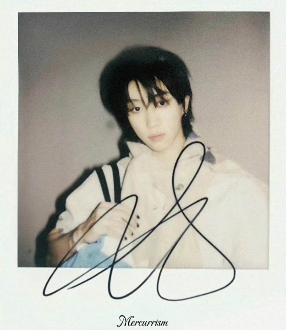 myharudesix's tweet photo. these pretty minghao polaroids 🤍 https://t.co/u2Leb45s4m