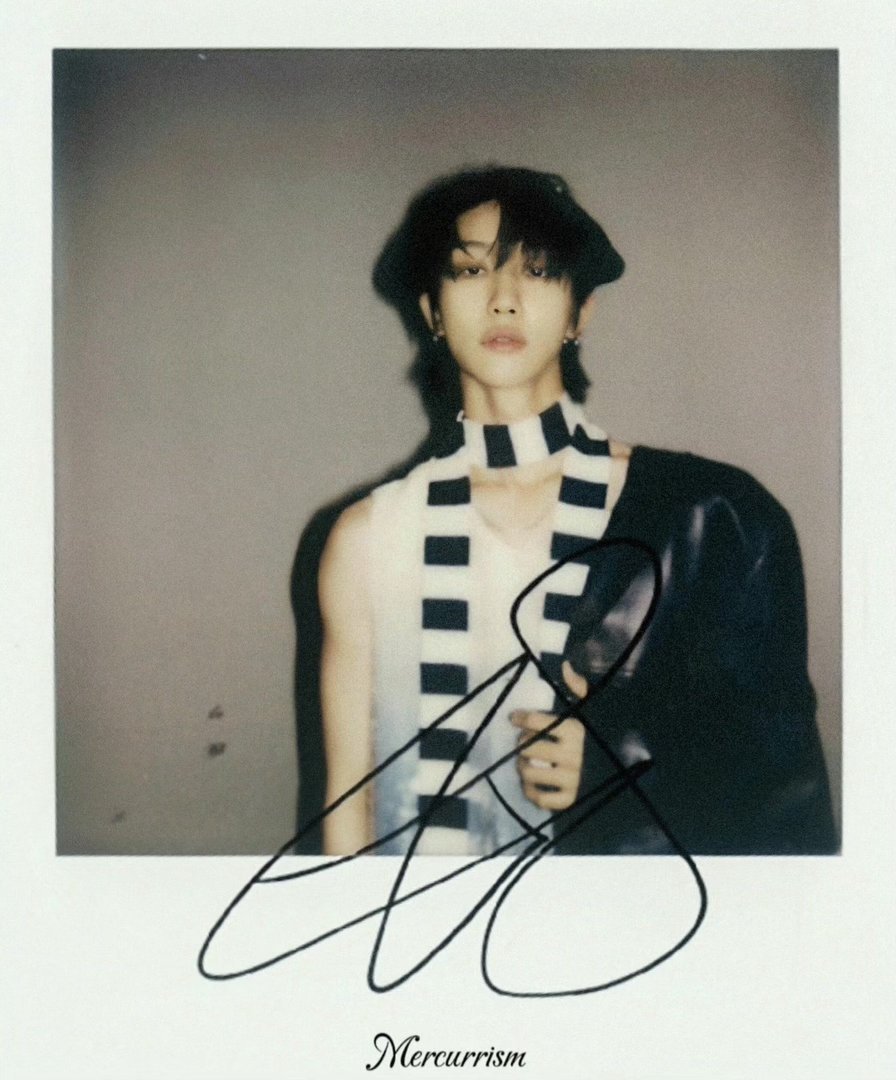 myharudesix's tweet photo. these pretty minghao polaroids 🤍 https://t.co/u2Leb45s4m