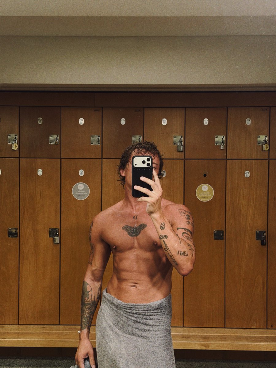 thatbiggguy's tweet photo. A little shape progress 🙌🏼 https://t.co/ObPU2Booxi