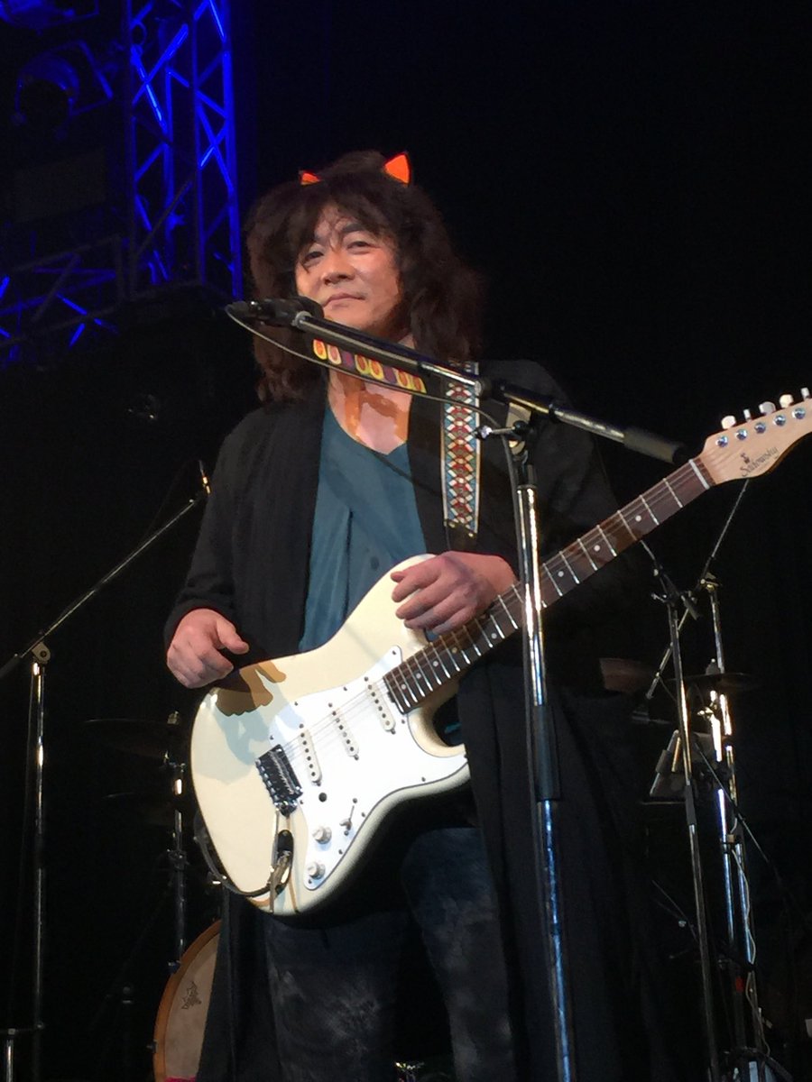 kuanhe's tweet photo. @yoshikifukuyama 誕生日おめでとうございます🎉
来週のライブ、イベントまで
お祝いとっとこーって
思っていましたけど
秘蔵写真ということで
2018.01.28新宿Reny
MAGIC TOUR RETURNSの
写真を贈ります🎵
(写真撮影OKのライブでしたし)
今、思い出しても笑顔たくさん
かっこよさ満点ライブでした☺️
#福山芳樹
#MOJOST https://t.co/375aiqj03n