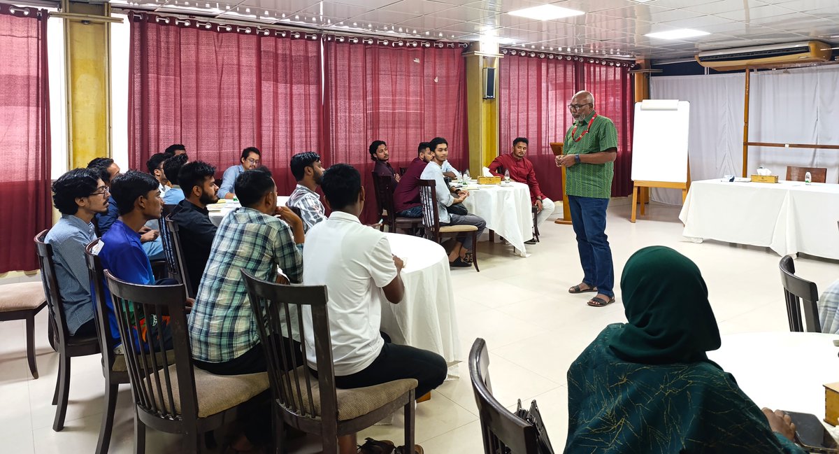 BDRCS1's tweet photo. ๐100 #RedCrescentYouth trained in data collection, protection, IM & basic #MEL.
With @roteskreuz_de support, @BDRCS1 completed 5 batches, strengthening RCY skills to support assessments & survey for displaced Camp & host communities in #CoxsBazar.
#HumanitarianResponse
@ifrc https://t.co/8JZIB7ApmE
