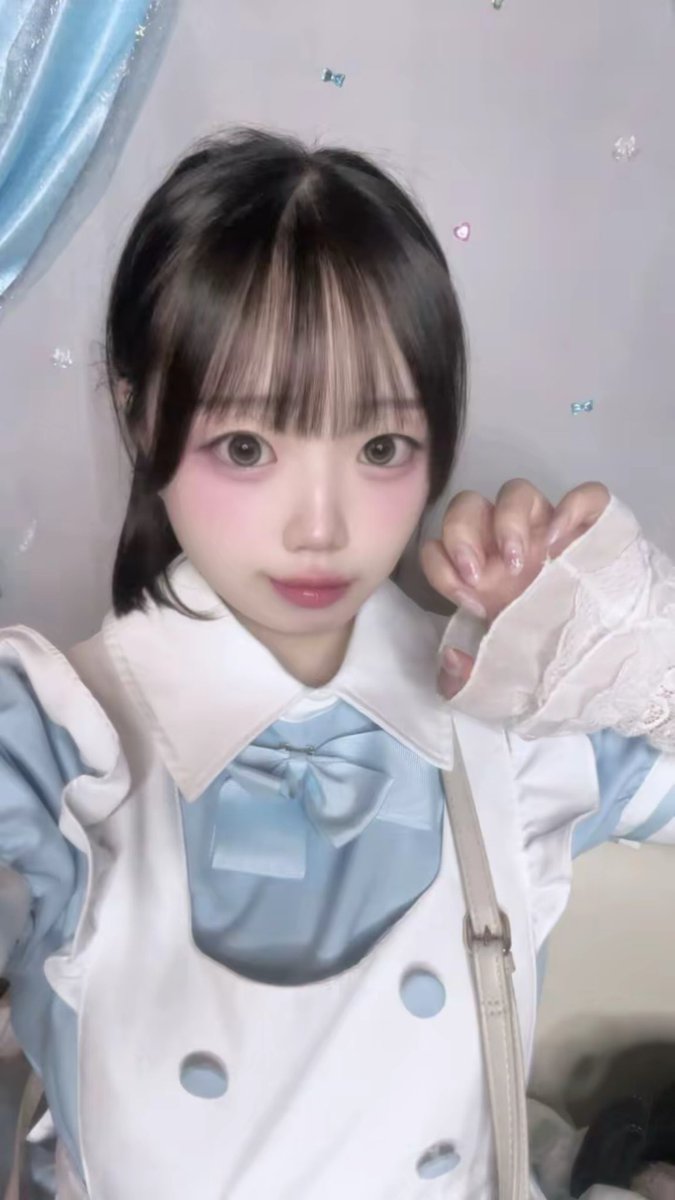 uyu__ants's tweet photo. いますよ〜お待ちしてます🤍ྀི https://t.co/xsFo6wGGC7