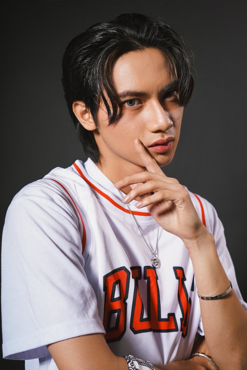 GenZixOfficial's tweet photo. GenZix | Concept Photos

 New era. New energy. Same GenZix. 

📸 Erwin Marasigan
👔 Vien Park https://t.co/kEdU30uBJn
