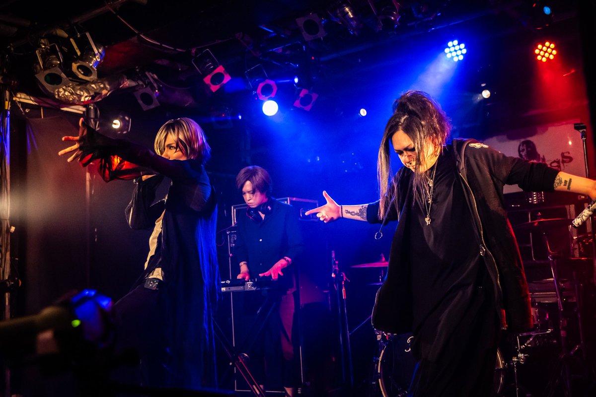 012_RJ's tweet photo. 【LIVEフォト】
 
Otayan vs MiYA

''友達とステージに上がっている高揚感''を味あわせてくれる
いつもありがとう

📸@sai_llium 
#RAGINGPARTY https://t.co/eLIPZ2CzmF
