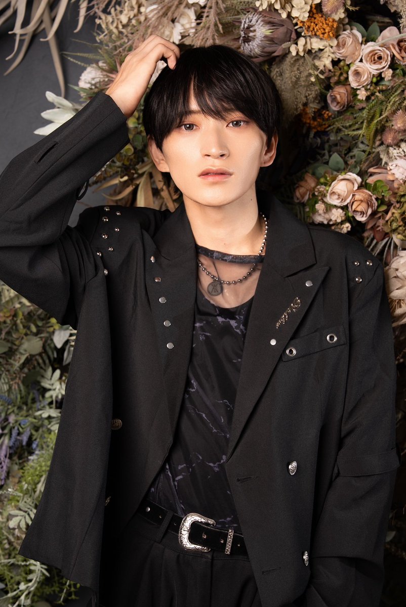 RB1_official_'s tweet photo. ーREBUILD-ONEー

【Unreleased Artist Photo】

Member：YUTO

Position：MAIN VOCAL /
ACTOR

ーYUTO https://t.co/T6XjlGWQkZー
https://t.co/Ov9UbJRfxZ

#REBUILDONE #RB1
#YUTO https://t.co/iB13x05064