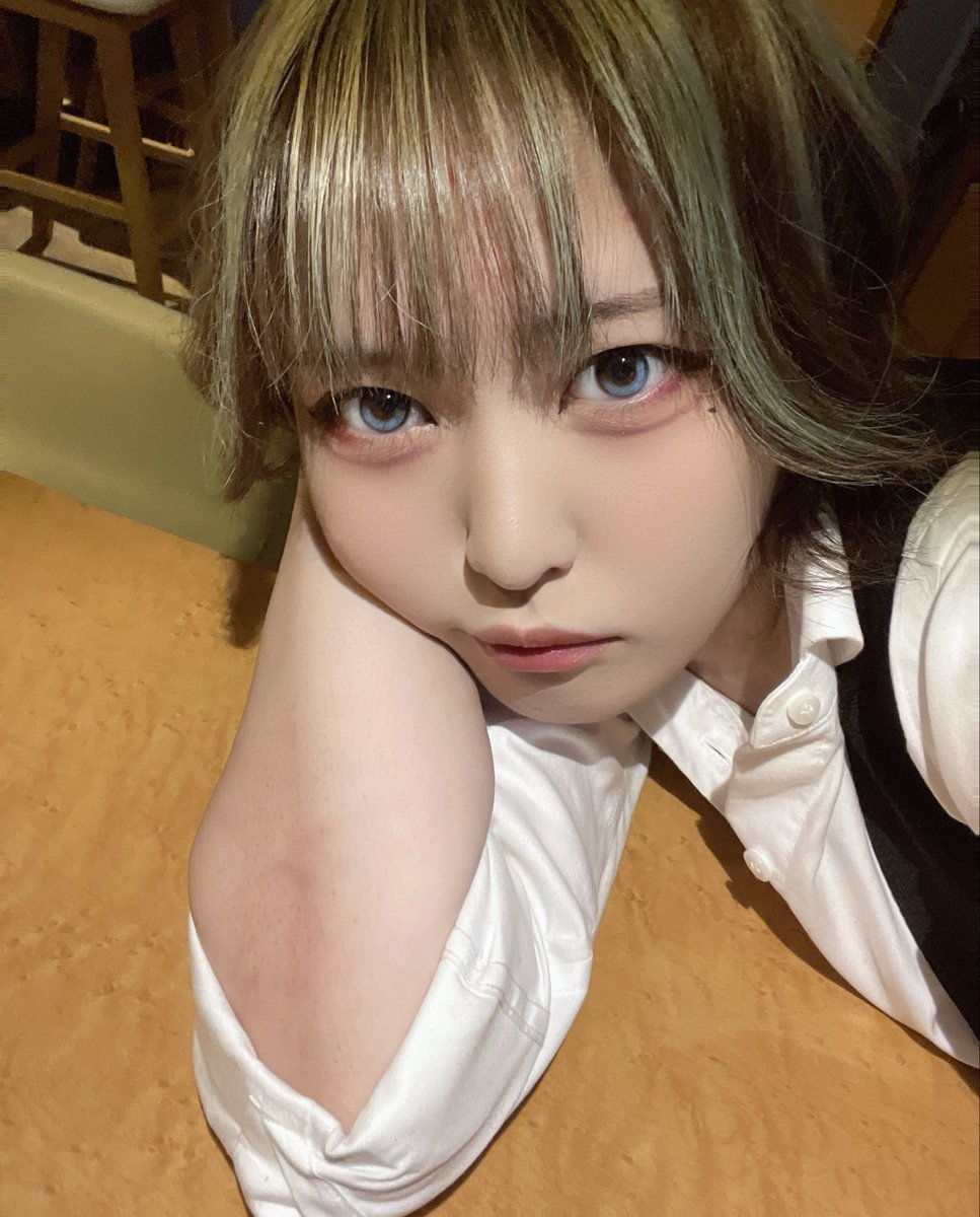 shotbarKOYOI's tweet photo. 今宵も元気にオープンしております‼︎

雨やけど頑張ろうねん

#梅田バー　#大阪バー　#ショットバー https://t.co/uehltkKRMD