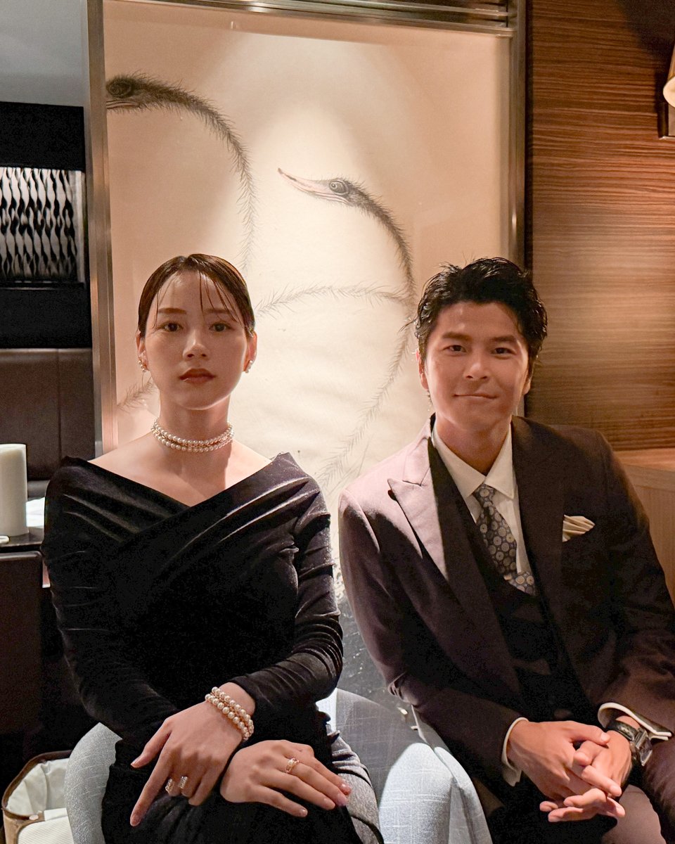 middle30_fujitv's tweet photo. ⊹ 📸𝘖𝘍𝘍 𝘚𝘏𝘖𝘛📸 ⊹

晃之助に連れられ参加した
レセプション・パーティー🥂

晃之助の言う「パートナー」とは...??

第1~3話・最新話TVer無料配信中*･゜
 Tokyo middle 30🪽
￣￣￣￣￣￣￣￣￣￣￣
#のん #朝井大智
#東京ミドサー https://t.co/bnF2LoUrWe