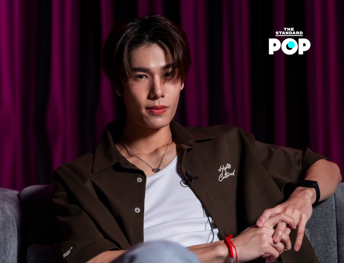 TheStandardPOP's tweet photo. แอบสปอยล์แขกรับเชิญวันพุธนี้ 👀 คนหนึ่งบอกเชื่อตัวเอง คนหนึ่งบอกเชื่อภูวินทร์ อ้าว ยังไงซิ 🤔🤭 เงียบไว้!!
.
เตรียมพบกับ THE INTERVIEW x PONDPHUWIN
.
🗓 พุธที่ 16 กันยายน 2569
⏰ 19.00 น.
📍 YouTube: THE STANDARD POP
.
#THEINTERVIEWxPONDPHUWIN
#PondPhuwin #ปอนด์ภูวินทร์
#PICKACARD 
#TheStandardPop