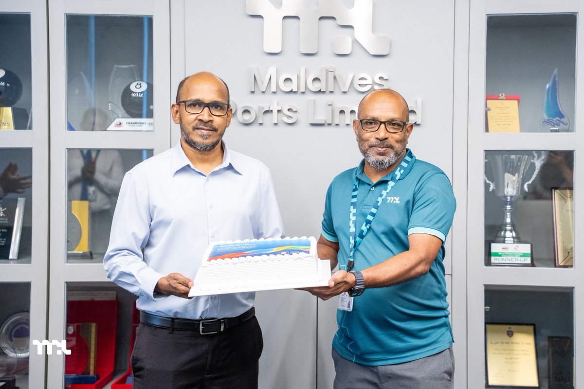 Portmv's tweet photo. Thank you to @alliedmv for visiting us and sharing their warm wishes as we celebrate 40 years of Maldives Ports Limited. 

We truly appreciate the thoughtful gesture as we mark this special milestone together.

#MPL #MaldivesPortsLimited #Bandharah40 #AlliedInsurance #MPLHidhumathugaa
