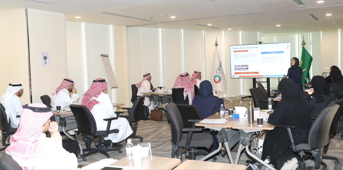 Cbahi_SA's tweet photo. ضمن جهوده المستمرة لتأهيل وتطوير المقيّمين، نفّذ المركز السعودي لاعتماد المنشآت الصحية #سباهي 4 برامج تدريبية متخصصة في برامج المعايير الوطنية، حضوريًا وافتراضيًا، شملت: "مراكز الرعاية الصحية الأولية، مراكز السكتات الدماغية، مراكز ووحدات السكري، مستشفيات الصحة النفسية". 
وتأتي هذه البرامج تعزيزًا لكفاءة المقيّمين، وتطوير قدراتهم، بما يسهم في دعم جودة وسلامة الخدمات الصحية وتطبيق المعايير الوطنية بكفاءة وفاعلية.
