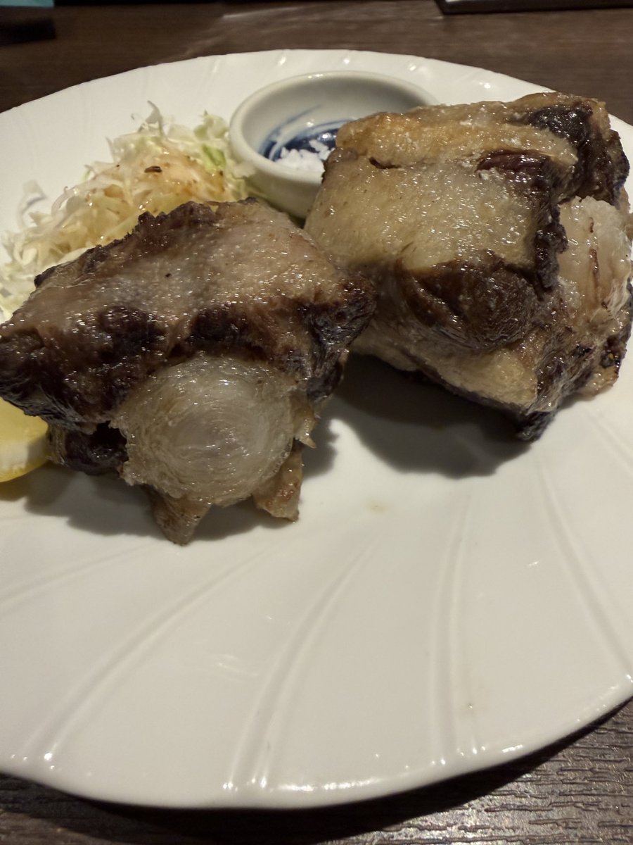 majesty5596's tweet photo. 警固　タンテール富士

まずはスタミナつけないと言う事で

酢モツ　テール焼き　上タン焼き　
焼飯とテールスープ https://t.co/gW9wsknqSs