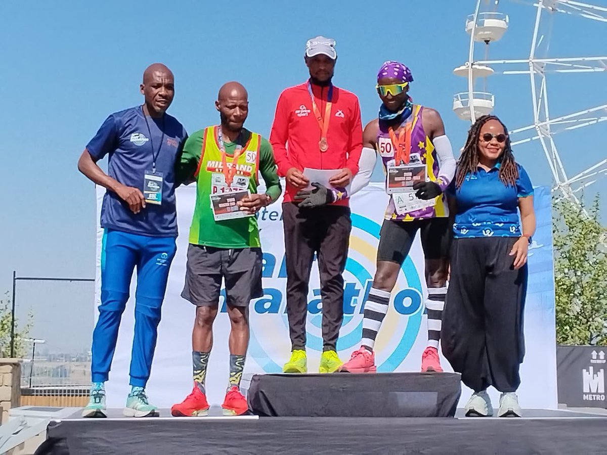 midrandstriders's tweet photo. Heartiest congratulations to Sontaga Mabale and Ntshengedzeni Masupa on their well-deserved achievement! #podiumfinish @waterfallcityac #21km #10km https://t.co/ArGmvJ7RwX